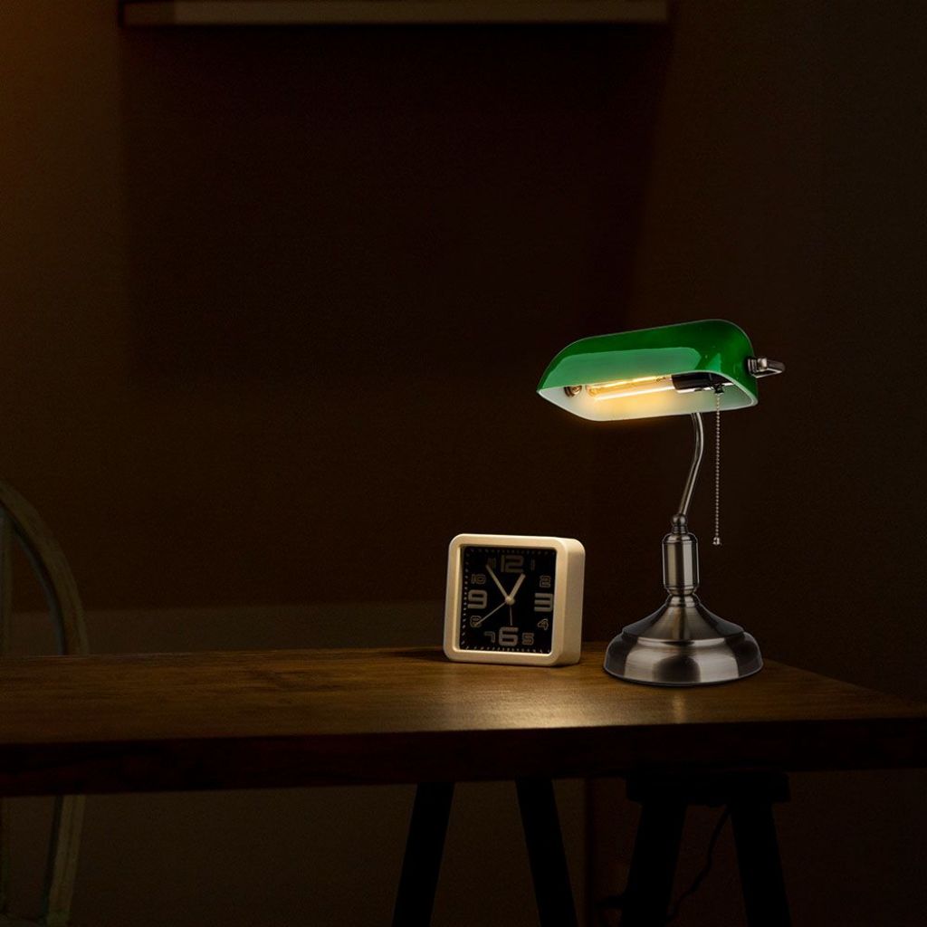 V-TAC Lampada LED da Tavolo Vintage in Metallo con Portalampada E27 Diffusore Inclinabile di 90° in Vetro Colore Verde V-TAC Lampada LED da Tavolo Vintage in Metallo con Portalampada E27 Diffusore Inclinabile di 90° in Vetro Colore Verde